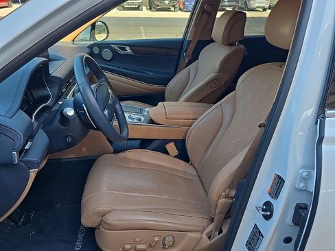 Used 2023 Genesis GV80 2.5T w/ Prestige 20" Package image 8