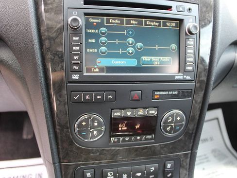 Used 2012 GMC Acadia Denali AWD/4WD image 26
