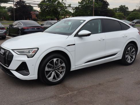 Used 2021 Audi e-tron Premium Plus w/ Premium Plus Package AWD/4WD image 1
