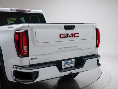 Used 2024 GMC Sierra 1500 SLT image 4