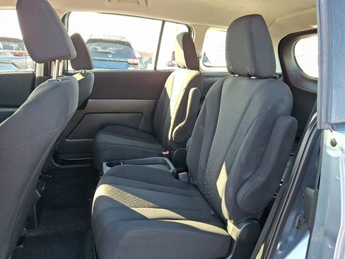 Used 2012 MAZDA MAZDA5 Sport image 10