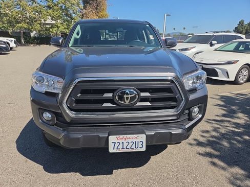 Used 2023 Toyota Tacoma SR5 w/ Technology Package AWD/4WD image 8
