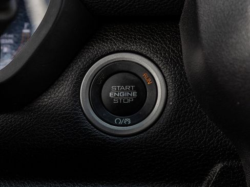 Used 2025 RAM 3500 Laramie image 22