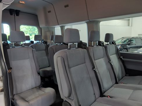 Used 2019 Ford Transit 350 XLT RWD image 9
