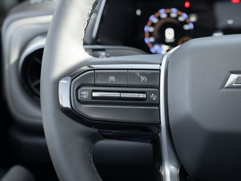 New 2026 Chevrolet Colorado ZR2 w/ Off-Road Front Bumper Package image 25