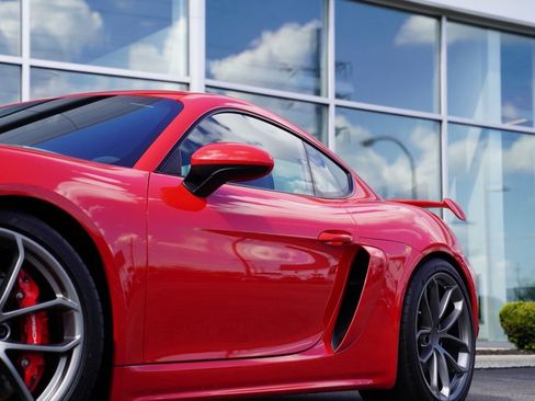 Used 2023 Porsche 718 Cayman GT4 RWD image 6