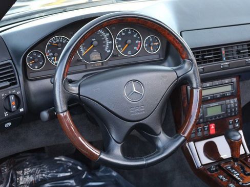 Used 2002 Mercedes-Benz SL 500 image 49