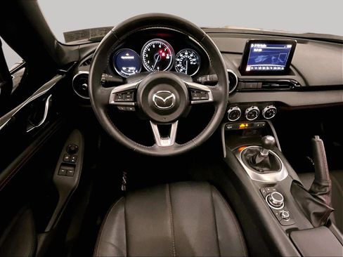 Used 2018 MAZDA MX-5 Miata RF Grand Touring image 5