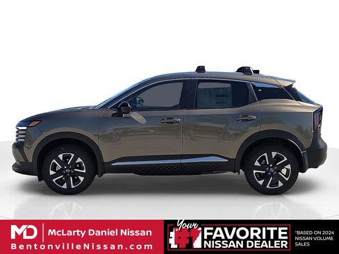 New 2026 Nissan Kicks SV w/ SV Premium Package AWD/4WD image 3