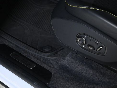 Used 2023 Aston Martin DBX 707 image 25