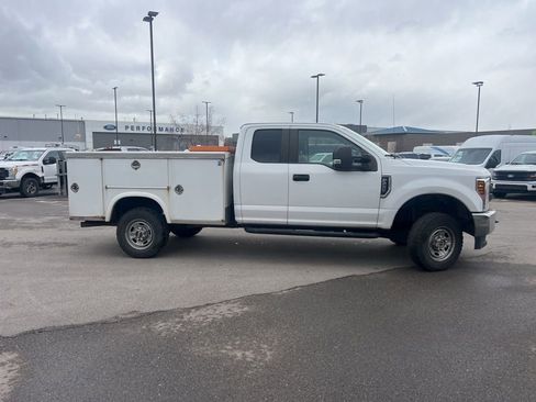 Used 2019 Ford F250 XL w/ XL Value Package image 3