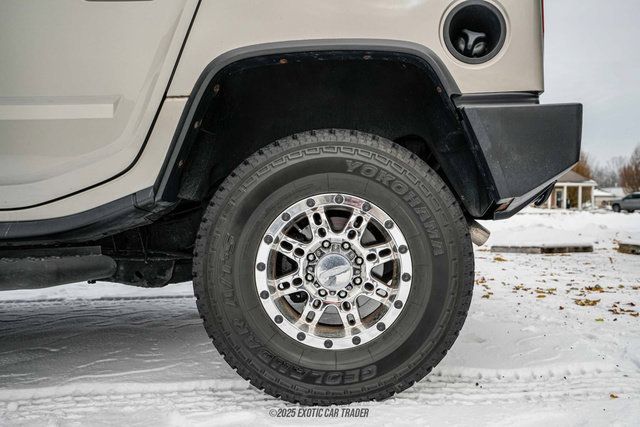 Used 2003 HUMMER H2 w/ Preferred Equipment Group AWD/4WD image 5