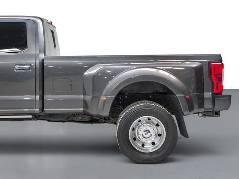 Used 2019 Ford F450 Platinum w/ Platinum Ultimate Package AWD/4WD image 11