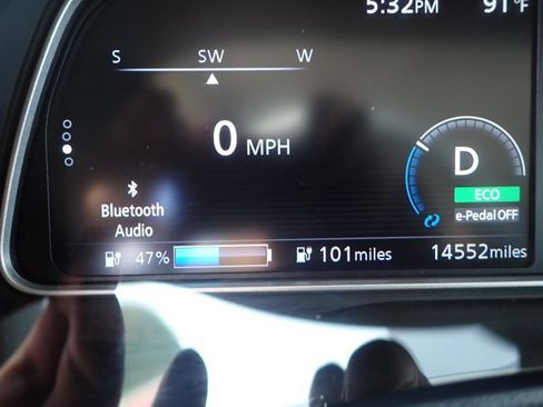 Used 2024 Nissan Leaf SV Plus FWD image 26