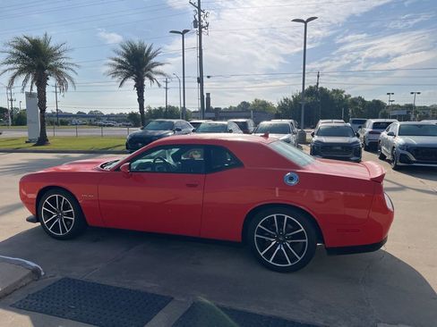 Used 2022 Dodge Challenger R/T w/ Plus Package RWD image 9