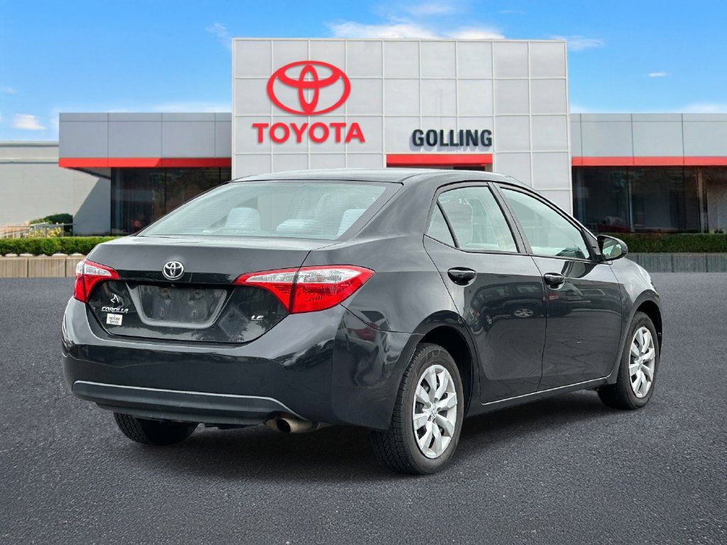 Used 2015 Toyota Corolla LE FWD image 5