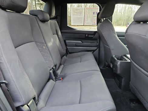 Used 2024 Toyota Tacoma TRD Sport image 17