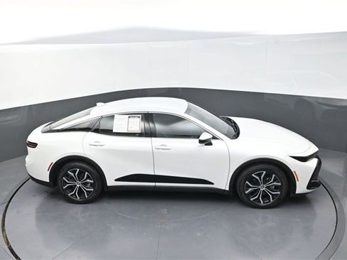 Used 2024 Toyota Crown XLE image 16