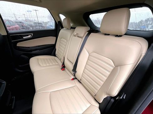 Used 2024 Ford Edge SEL w/ Convenience Package image 14