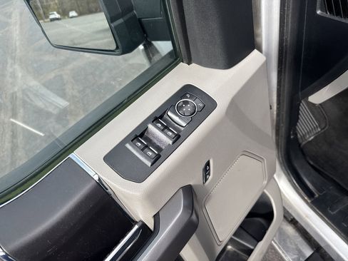 Used 2019 Ford F150 XLT w/ Equipment Group 301A Mid AWD/4WD image 16