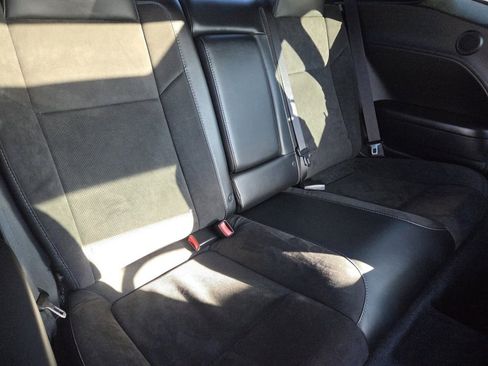 Used 2015 Dodge Challenger R/T Scat Pack w/ Leather Interior Group image 32