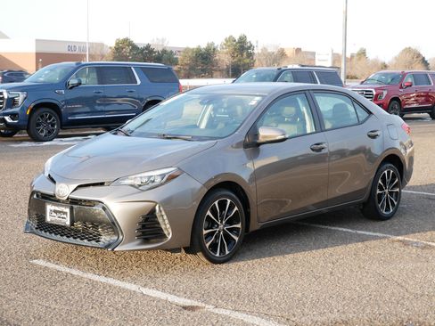 Used 2017 Toyota Corolla SE image 5