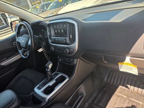 Used 2022 Chevrolet Colorado LT w/ Fleet Safety Package RWD image 13