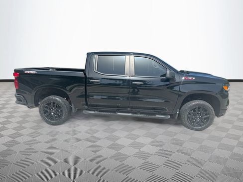 Used 2023 Chevrolet Silverado 1500 Custom Trail Boss AWD/4WD image 5