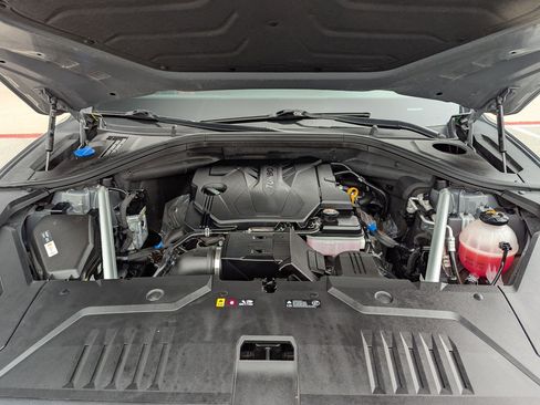 Used 2023 Genesis GV70 2.5T w/ Sport Prestige Package image 34