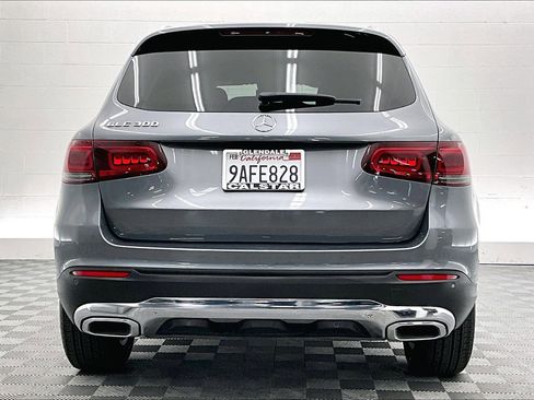 Certified 2022 Mercedes-Benz GLC 300 image 3
