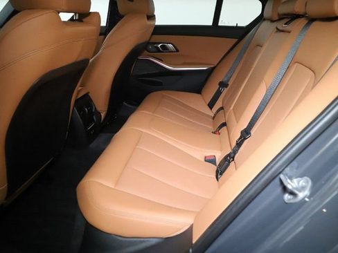 Used 2026 BMW 330i xDrive Sedan w/ M Sport Package AWD/4WD image 17