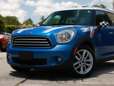 Used 2014 MINI Cooper Countryman FWD image 16