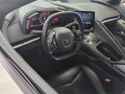 Used 2021 Chevrolet Corvette Stingray Preferred Cpe w/ Z51 Performance Package image 8