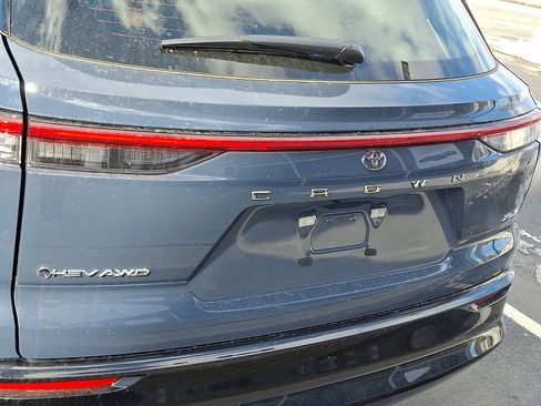 New 2026 Toyota Crown Signia image 5