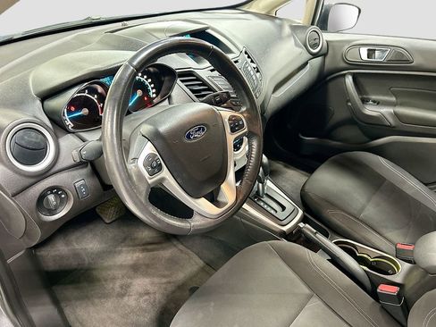 Used 2016 Ford Fiesta SE w/ Cold Weather Package image 9