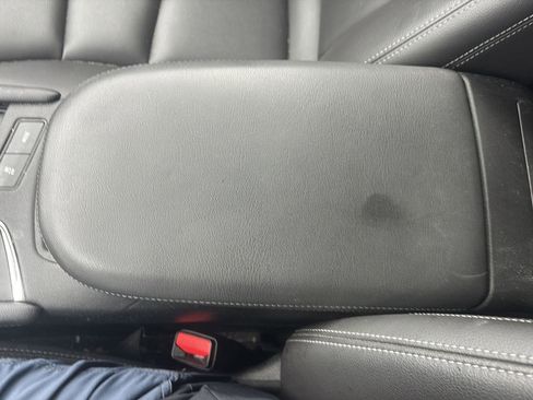 Used 2022 Cadillac XT5 Luxury image 28