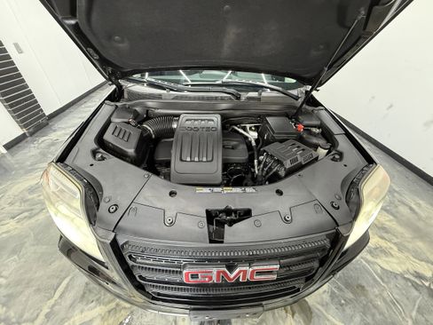 Used 2017 GMC Terrain SLE image 30