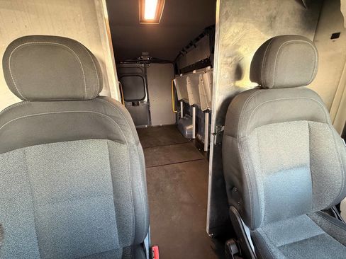 Used 2019 RAM ProMaster 2500 image 15