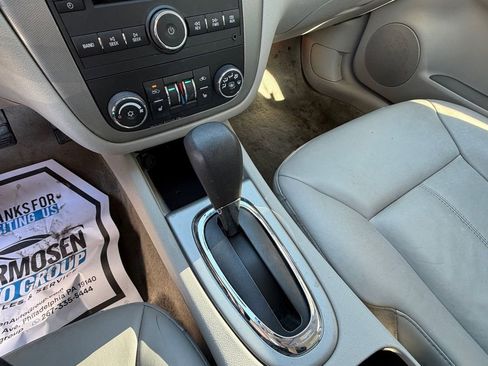 Used 2008 Chevrolet Impala SS w/ Convenience Package image 13