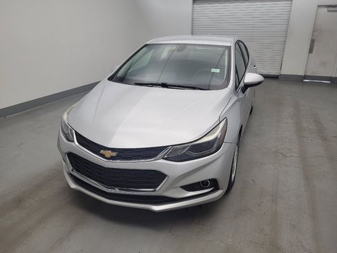Used 2018 Chevrolet Cruze LT w/ Convenience Package FWD image 15