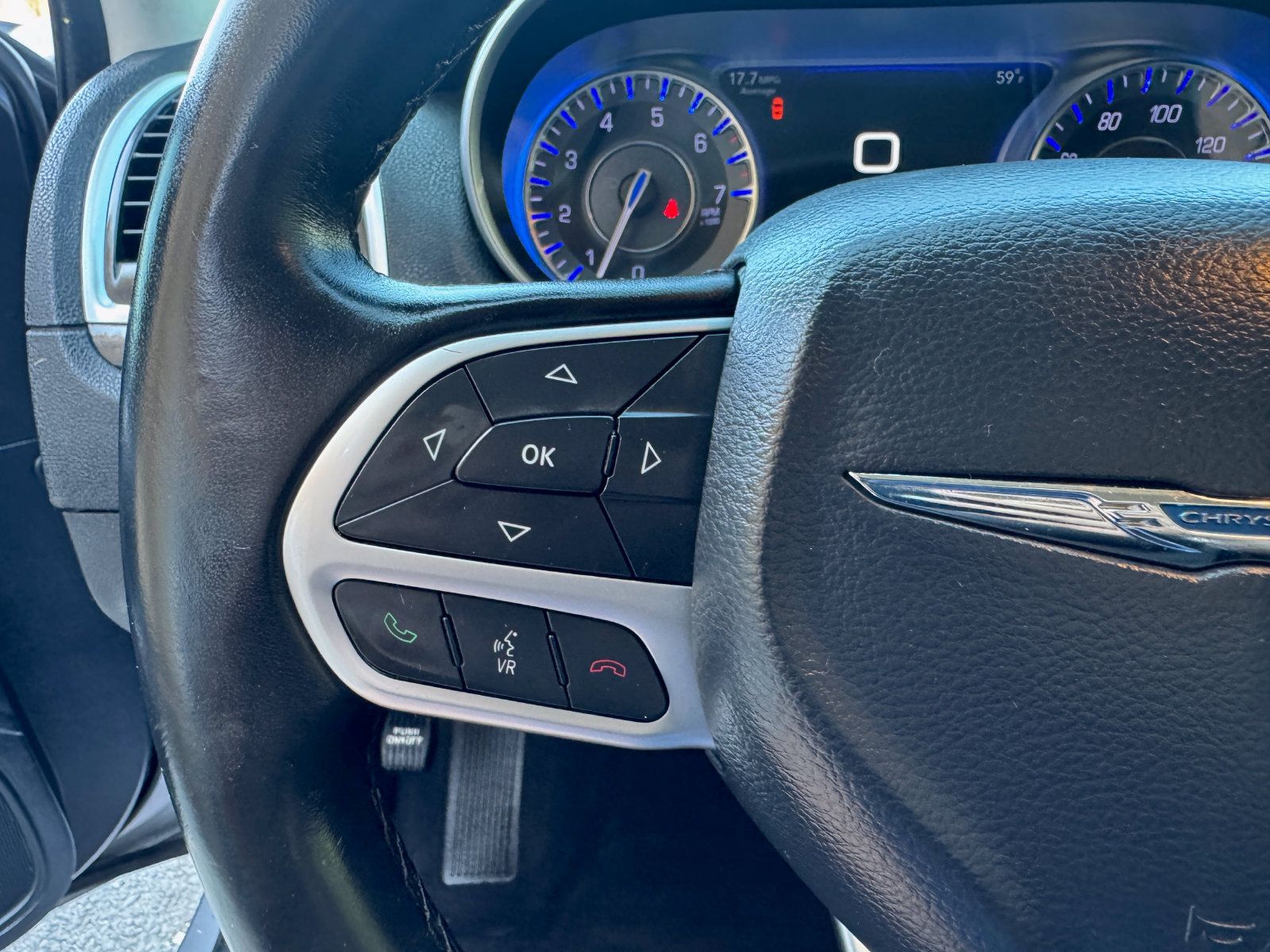 Used 2017 Chrysler 300 Limited AWD/4WD image 29