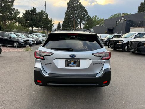 Used 2023 Subaru Outback Onyx Edition AWD/4WD image 4