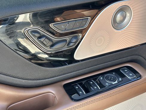 Used 2023 Lincoln Aviator Reserve w/ Equipment Group 201A AWD/4WD image 16