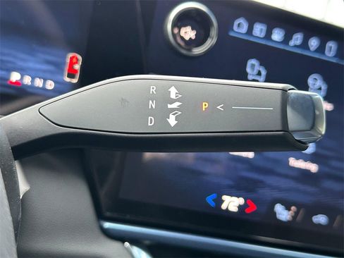 New 2026 Chevrolet Equinox EV LT image 29