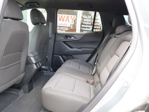 New 2026 Chevrolet Equinox LT AWD/4WD image 25