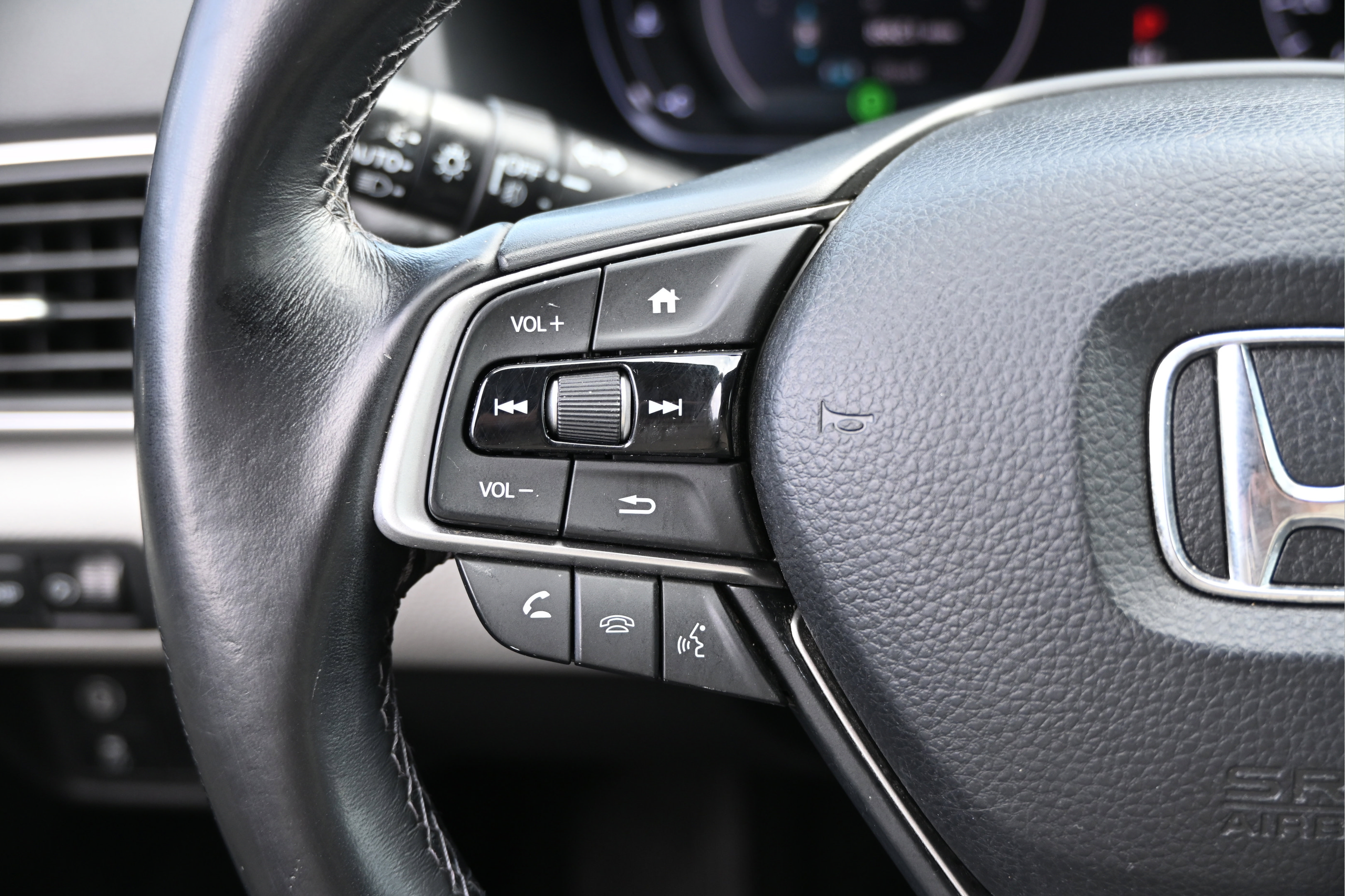 Used 2018 Honda Accord EX-L image 25