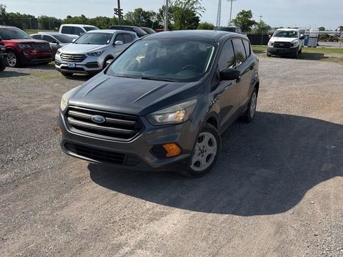Used 2018 Ford Escape S FWD image 1