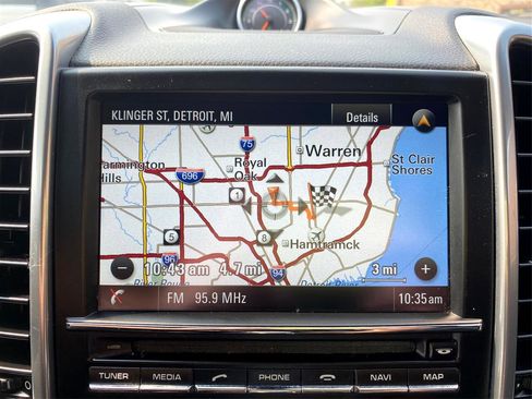 Used 2014 Porsche Cayenne S w/ Comfort Plus Package image 35