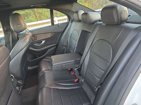 Used 2019 Mercedes-Benz C 300 Sedan image 40