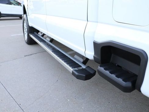 New 2026 Ford F250 XLT w/ XLT Premium Package AWD/4WD image 9